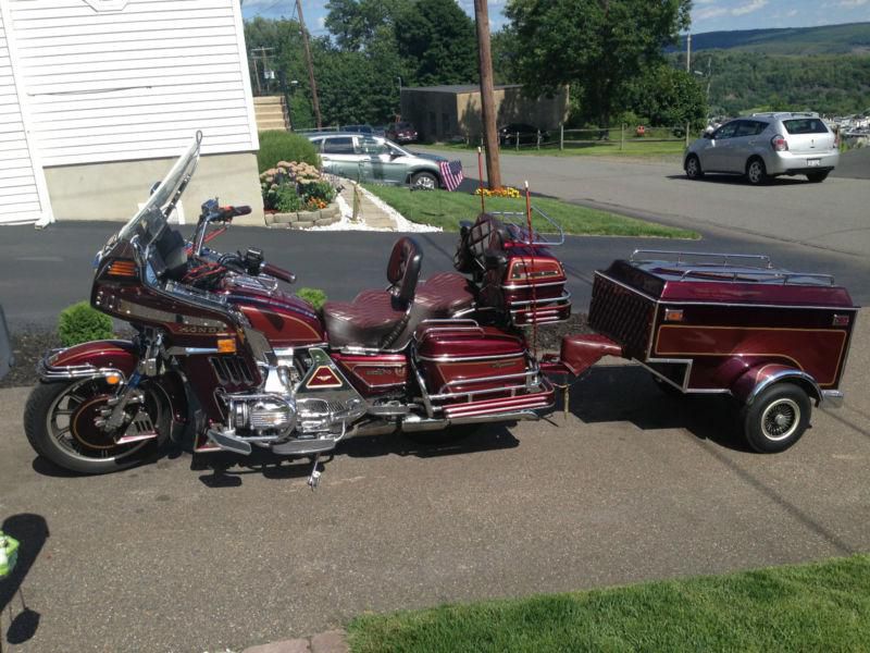 Honda gold wing motor cycle with trailer #3