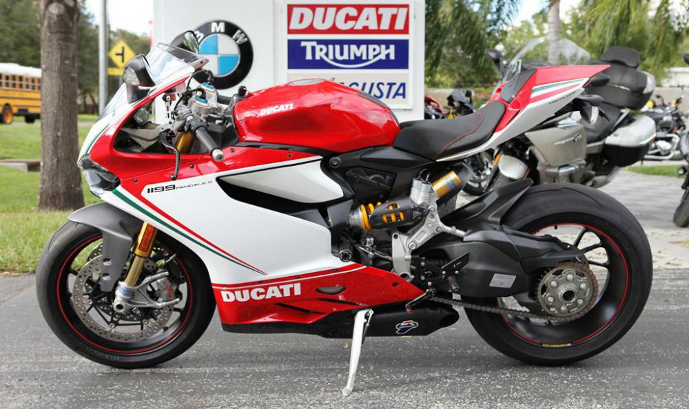 Buy 2012 Ducati 1199 PANIGALE S TRICOLORE Sportbike On 2040-motos