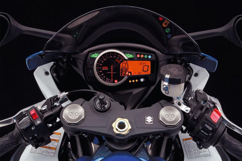 Buy 13 Suzuki Gsxr 1000 Sportbike On 40 Motos