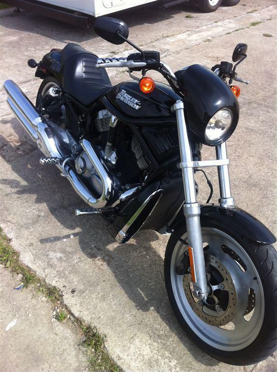 2006 harley-davidson vrsca v-rod  cruiser 