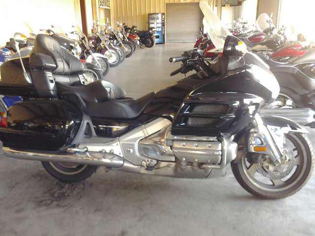 2008 honda gold wing premium audio (gl18p)  touring 