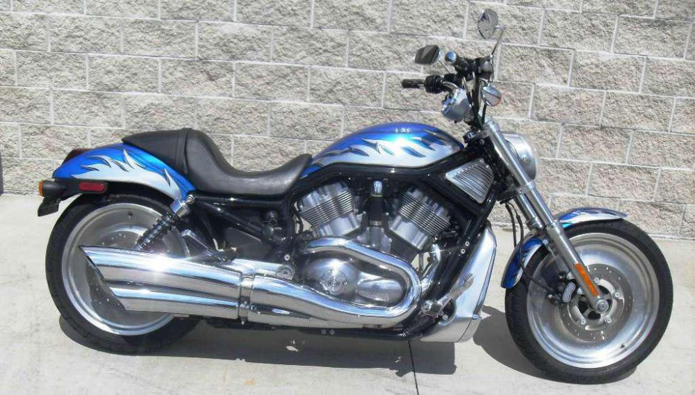 2004 harley-davidson vrscb v-rod  cruiser 