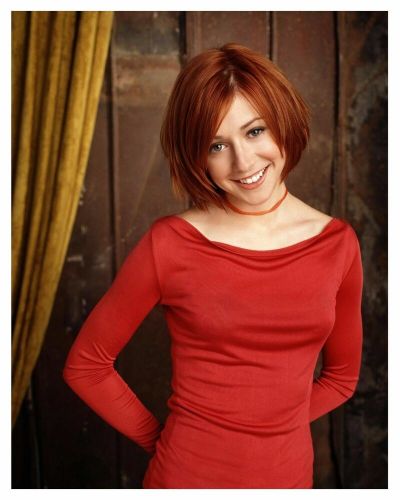 Buffy the Vampire Slayer Alyson Hannigan Willow TV SHOW 8x10 Photo