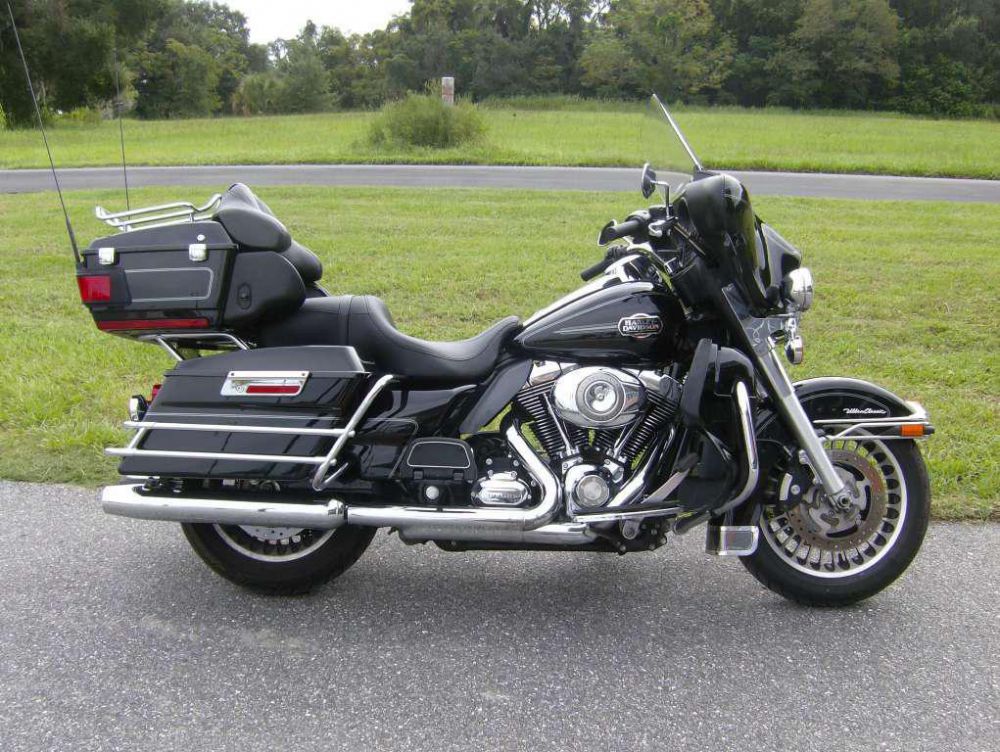 2009 harley-davidson flhtcu ultra classic electra glide  touring 