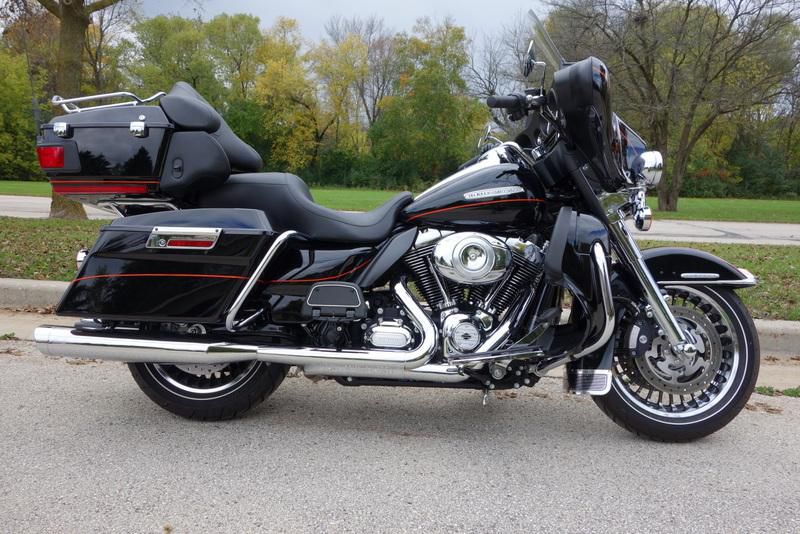 Buy 2012 Harley-Davidson FLHTK Ultra Limited Touring on 2040-motos