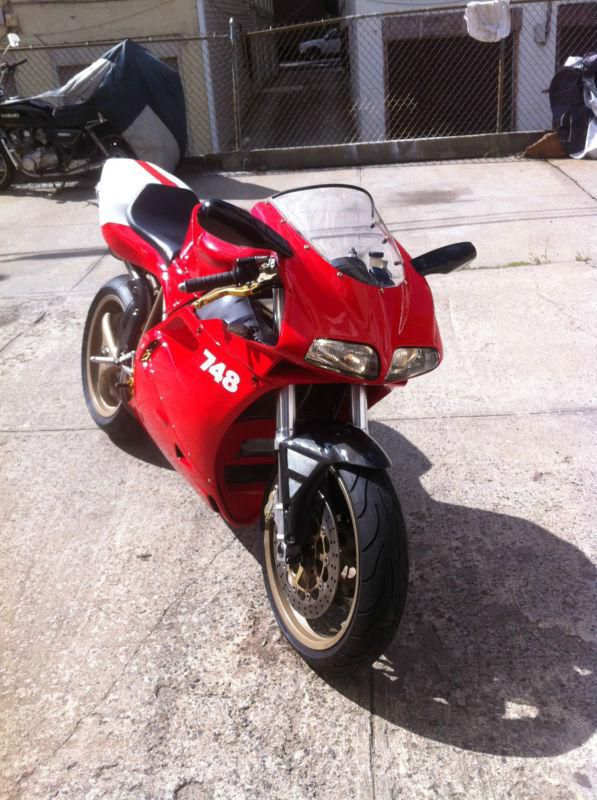 2000 DUCATI 748 MONOPOSTO 6,700 MILES RED BEAUTY