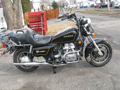 Honda gl 1200 goldwing