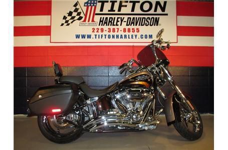 2011 Harley-Davidson FLSTSE2 - CVO SOFTAI Cruiser 