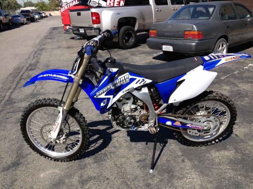 Кроссовый мотоцикл Yamaha yz250f