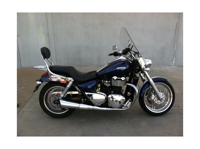 2010 triumph thunderbird 