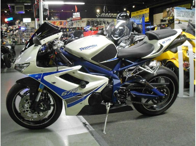 2011 triumph daytona 675 