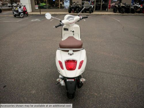 2023 Vespa Primavera 50