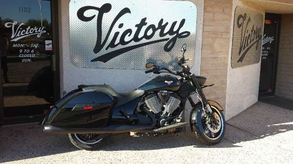 2014 victory cross roads 8-ball