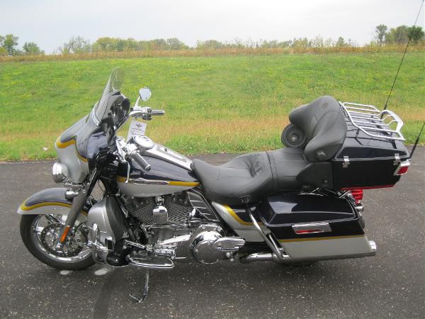 2012 harley-davidson flhtcuse7 cvo ultra classic electra glide