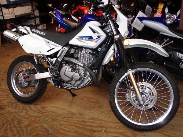 2011 suzuki dr650se  dual sport 