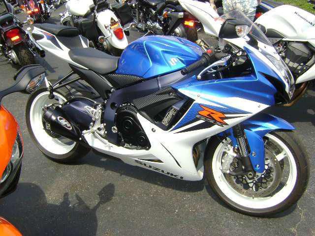 2011 suzuki gsx-r600  sportbike 