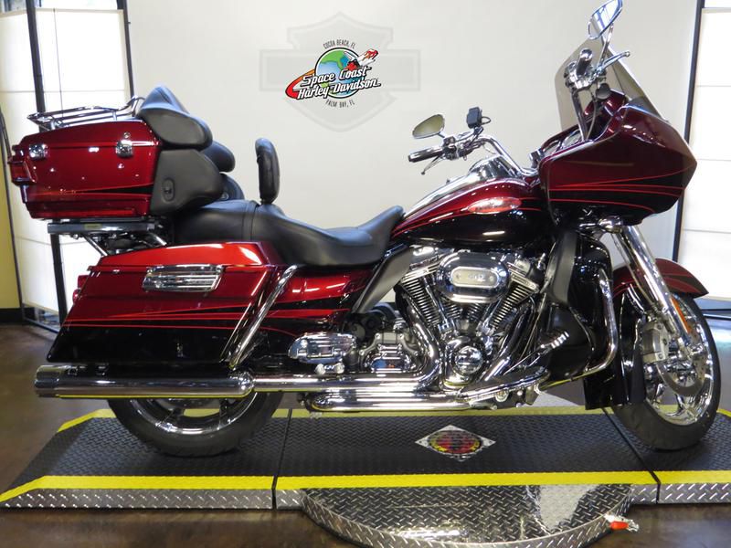 2011 harley-davidson fltruse - cvo road glide ultra  trike 