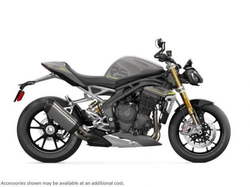 2022 triumph street triple rs