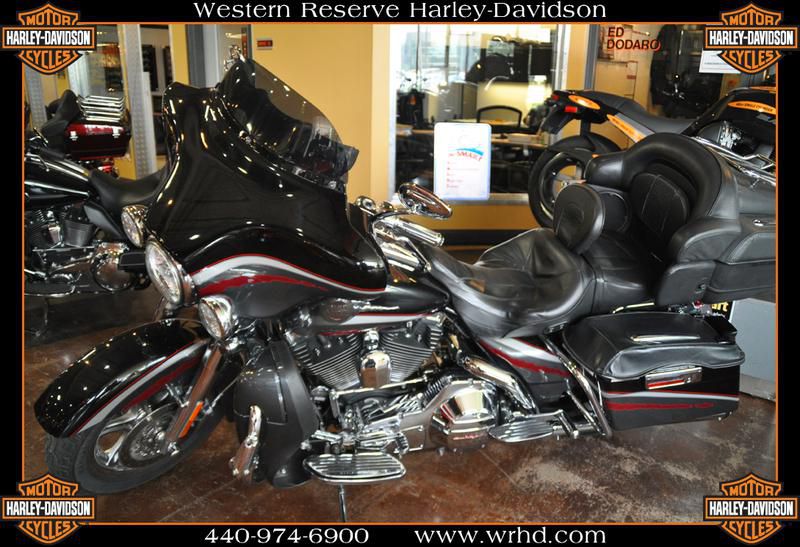 2006 Harley-Davidson FLHTCUSE - Ultra Classic Electra Glide Screamin' Eagle Touring 