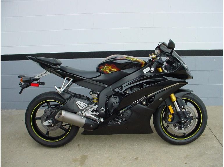 Buy 2008 Yamaha YZF-R6 on 2040-motos