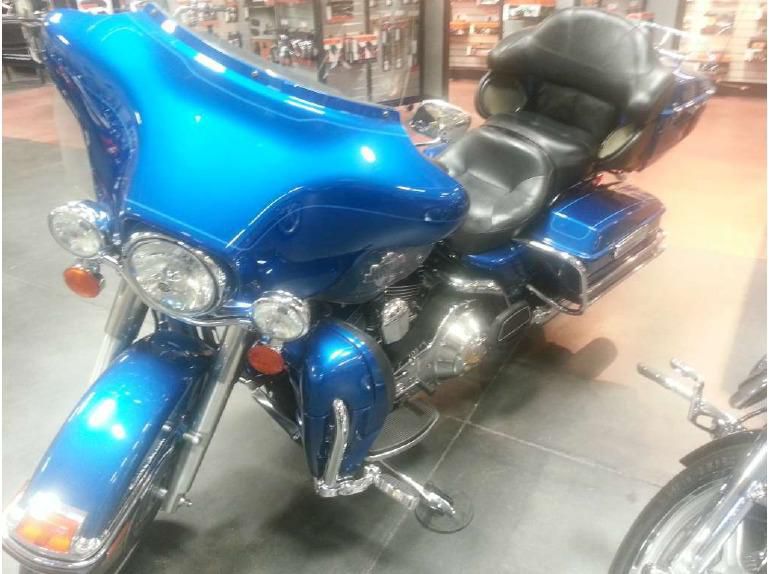 2006 harley-davidson flhtcui ultra classic electra glide  touring 