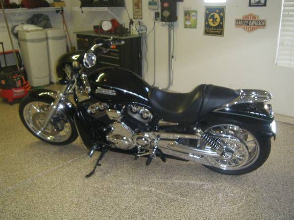 2006 vrod harley davidson custom and flawless condition