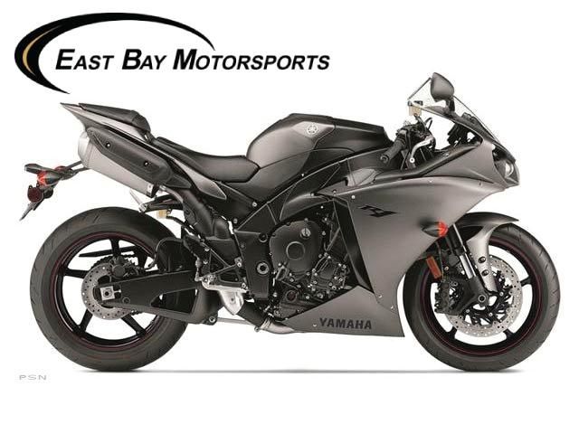 2013 yamaha yzf-r1  sportbike 