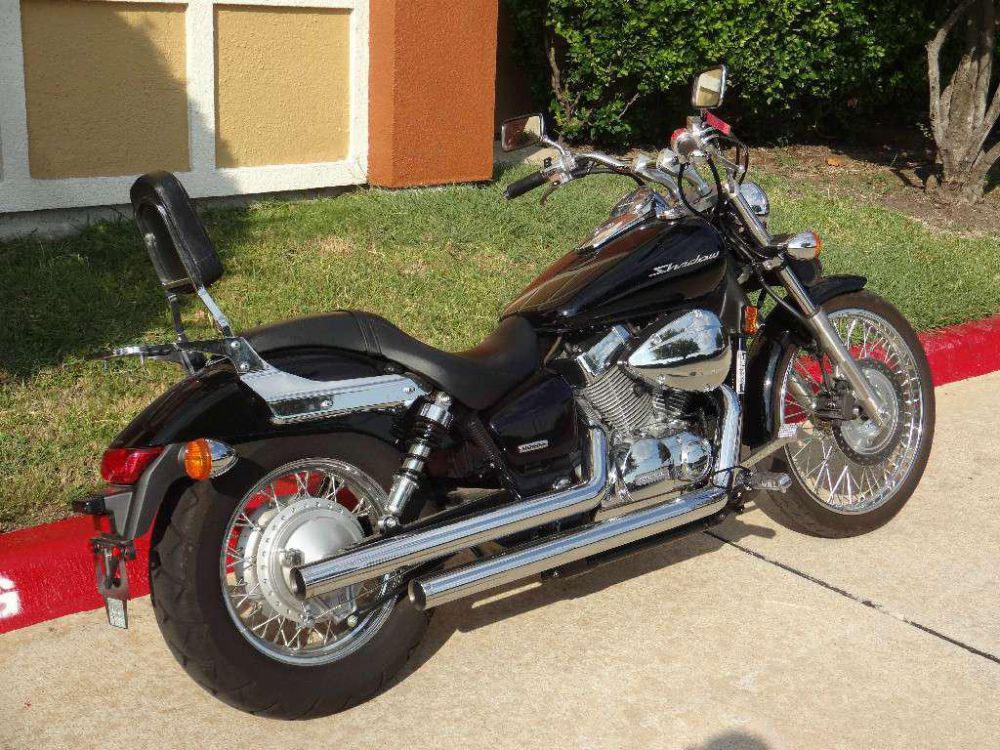 Honda Shadow 750 Black Widow