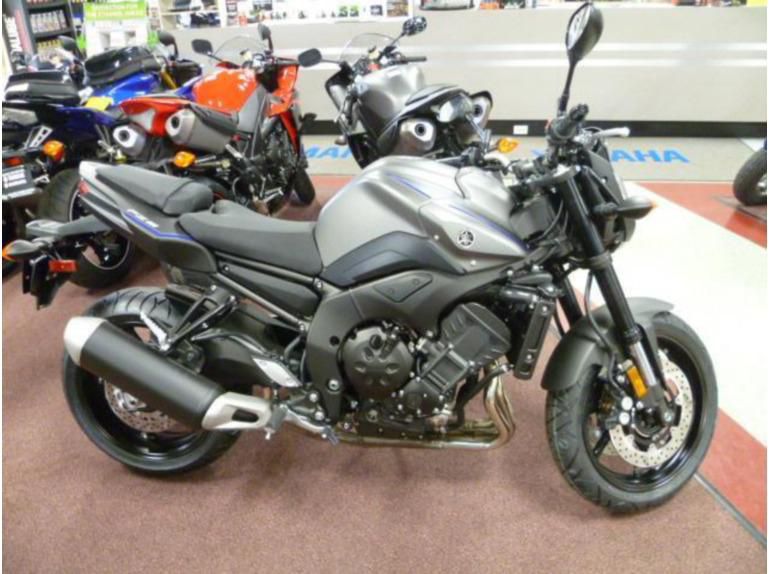 2013 yamaha fz8  sportbike 