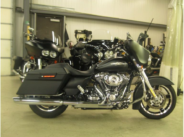 2013 harley-davidson street glide flhx 