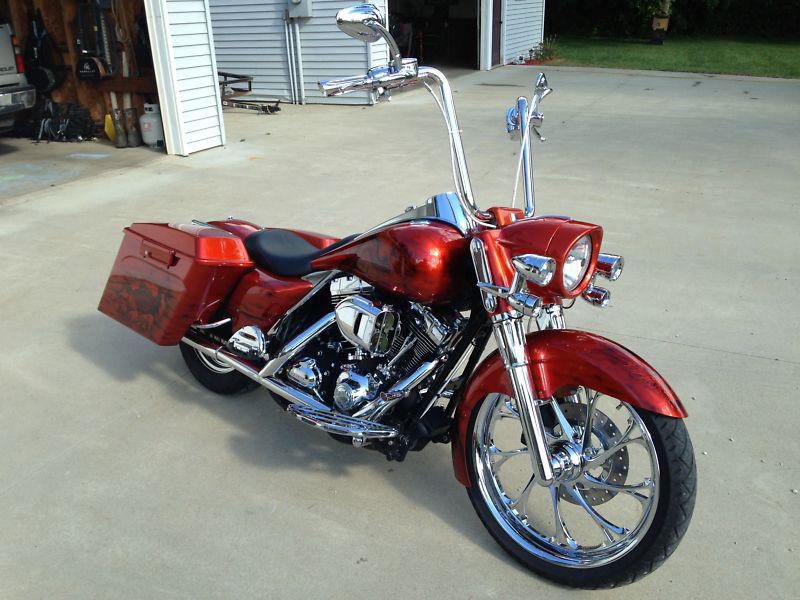 2008 Road King Classic, Show Bike, 10,300 for sale on 2040-motos