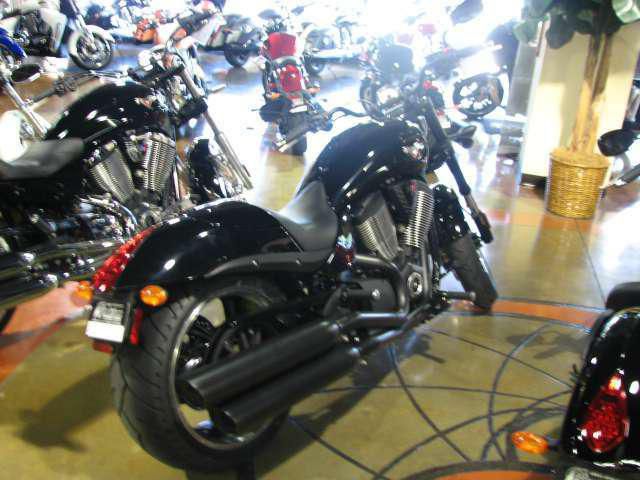 2013 victory hammer 8-ball  cruiser 