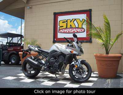 2011 yamaha fz1  sportbike 