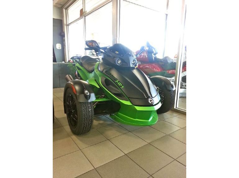 2012 can-am spyder rs-s sm5 