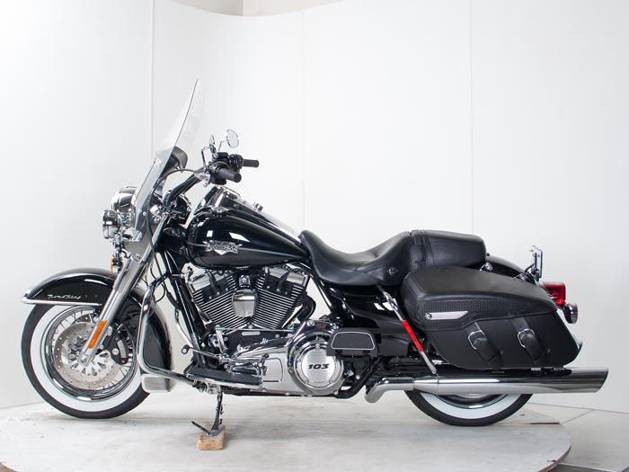 2011 harley-davidson road king classic flhrc  other 