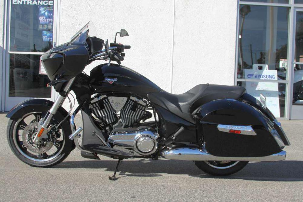 2013 Victory Cross Country Touring 