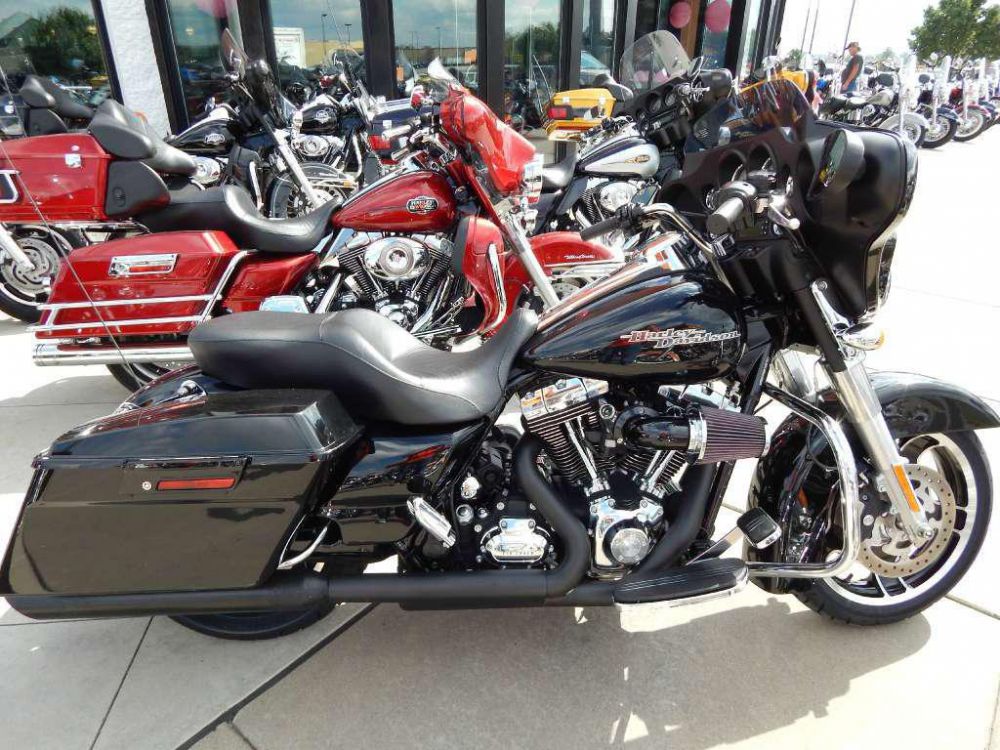 2011 harley-davidson flhx street glide  touring 