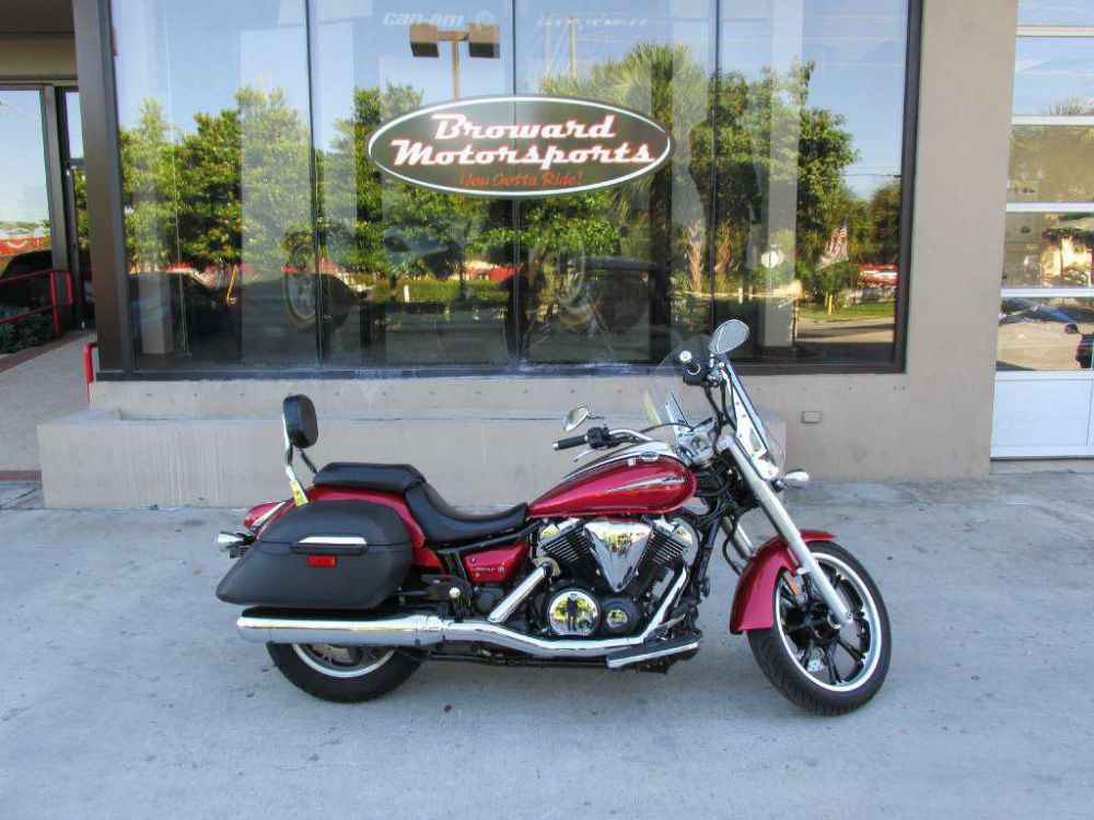 2011 Yamaha V Star 950 Tourer Cruiser 