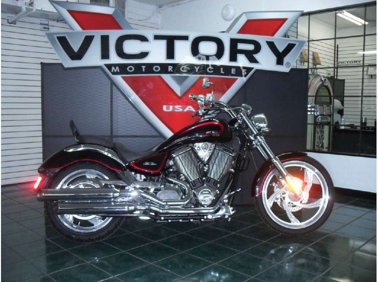 2004 victory arlen ness 