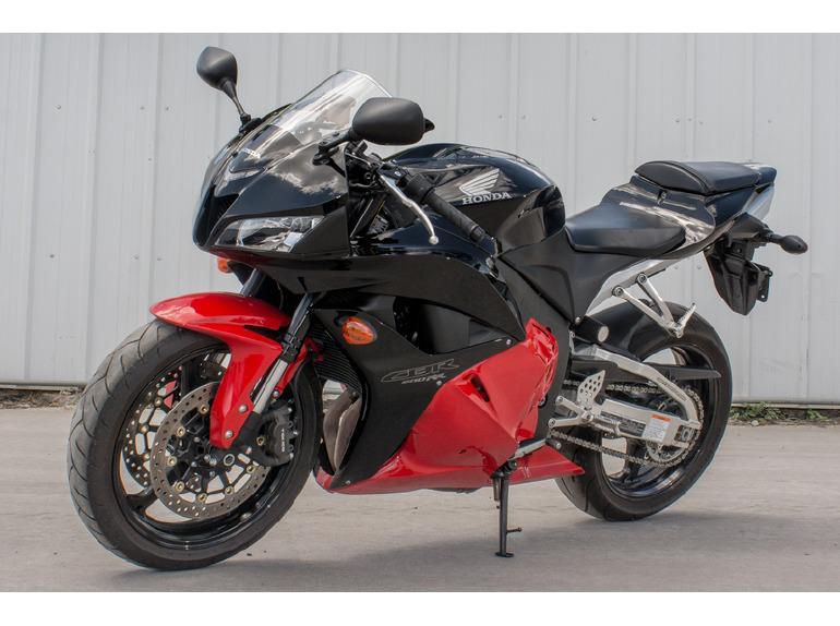 2011 honda cbr 600rr   