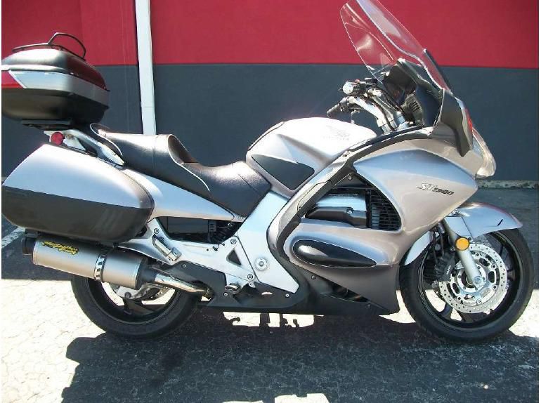 2003 honda st1300  sport touring 