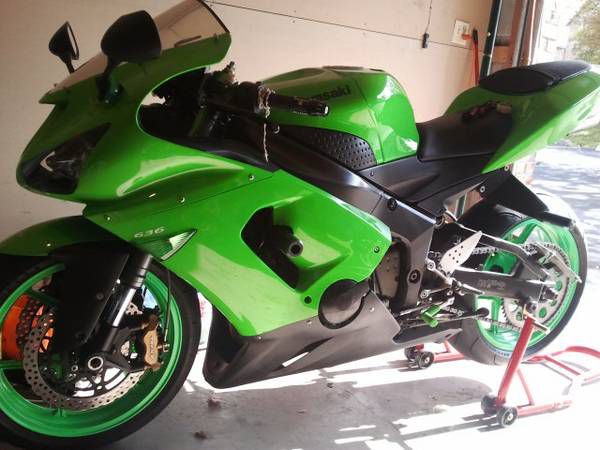 Must see 05 kawasaki ninja zx6r 636 trade or sale @@@