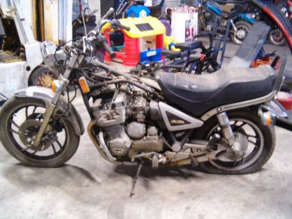 1983 yamaha xj750 maxim project bike