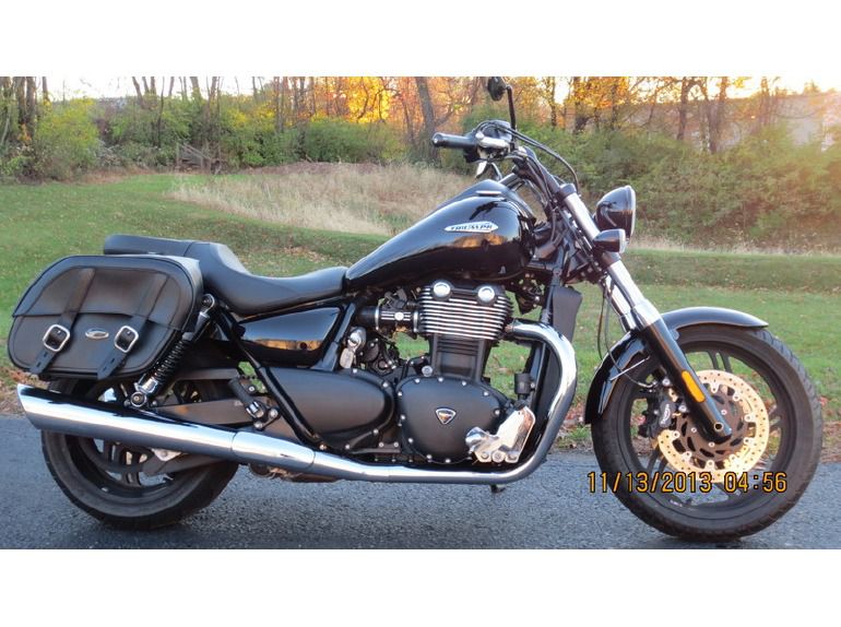 2011 triumph thunderbird storm 