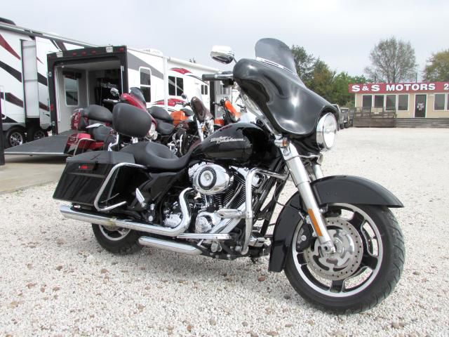 Used 2009 harley-davidson flhx for sale.