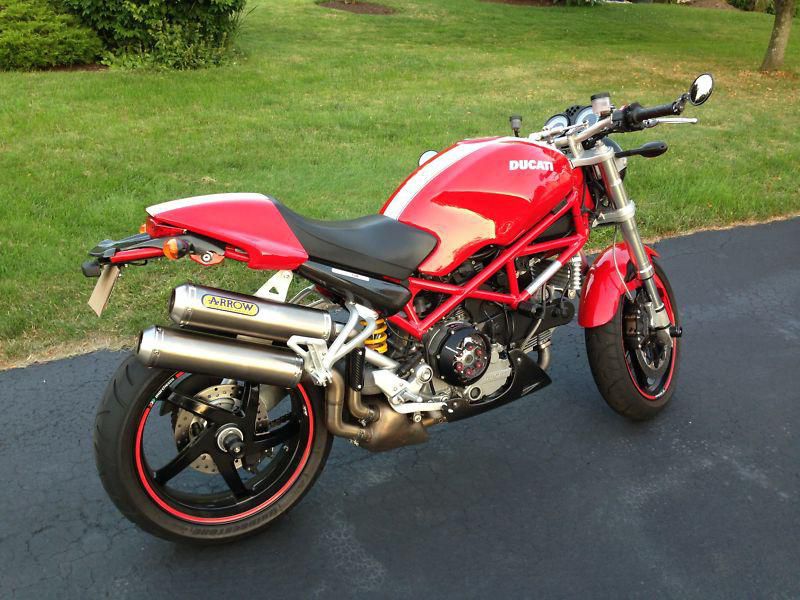 Ducati Monster s2r 1000