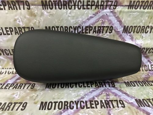 1973 to 1974 hodaka wombat model 94 complete motorcycle seat with metal pan.