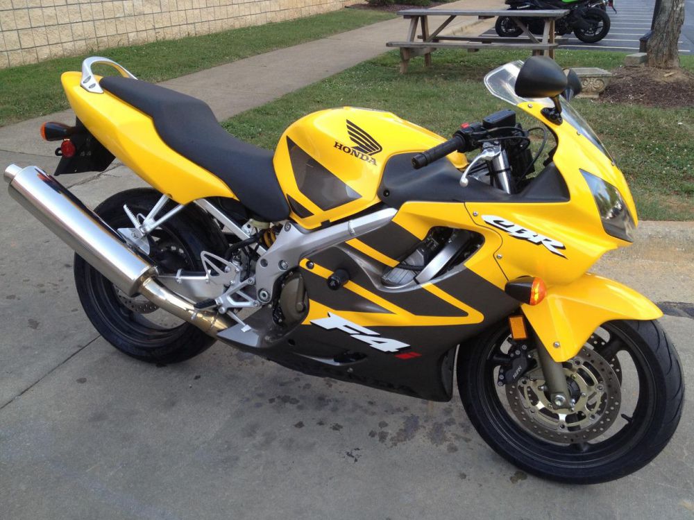 2006 honda cbr600f4i  sportbike 