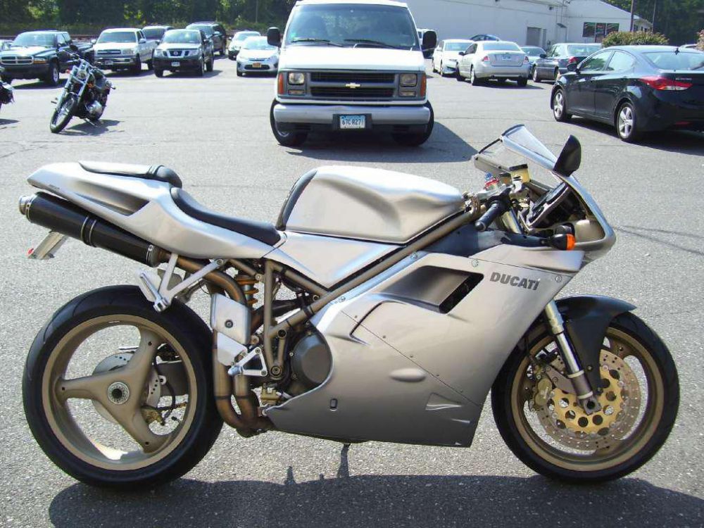 1998 ducati 748l  sportbike 