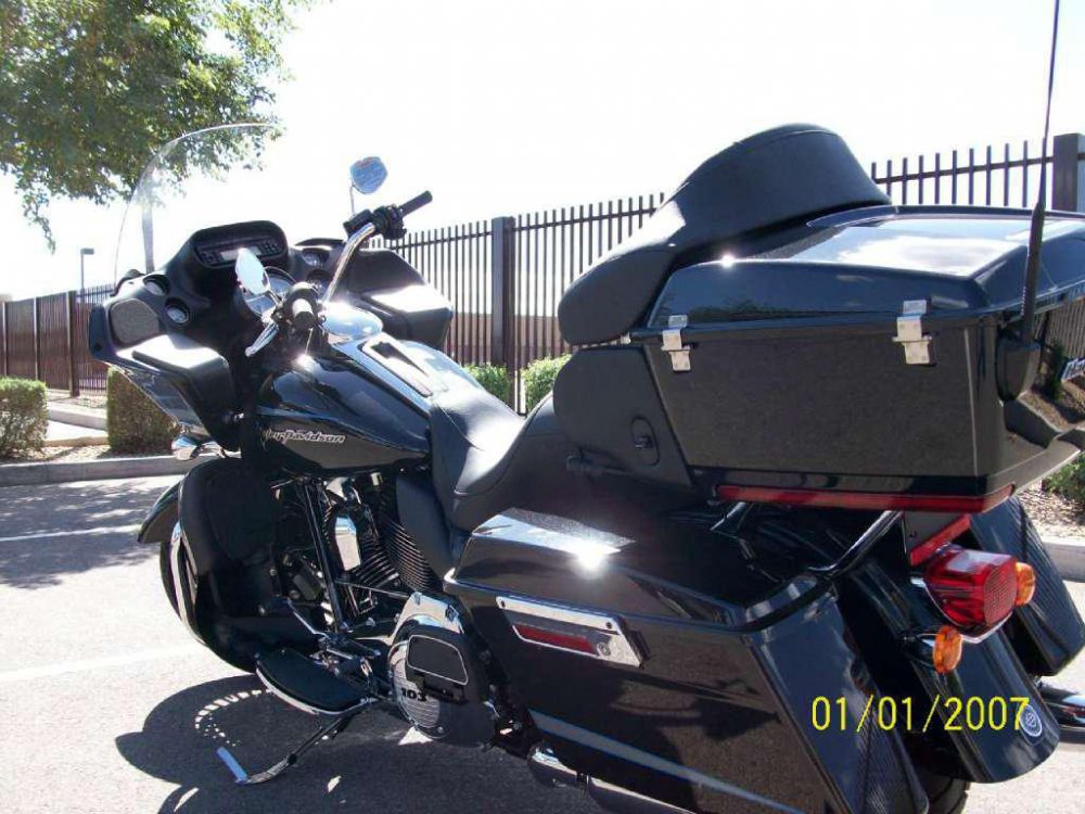 2013 harley-davidson fltru road glide ultra  touring 